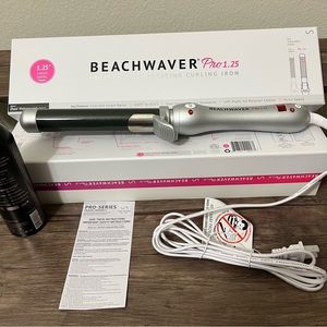 Beachwaver Pro S1.25 dual voltage and texture spray
